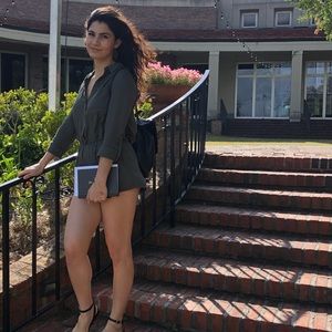 Meet your Posher, Daniella